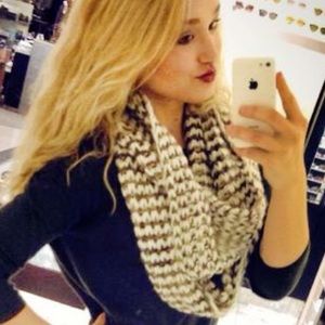 Steve Madden neutral colored scarf